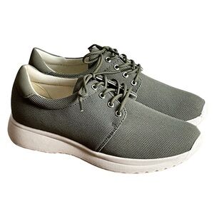Vagabond Cintia Olive Sneakers, New in Box